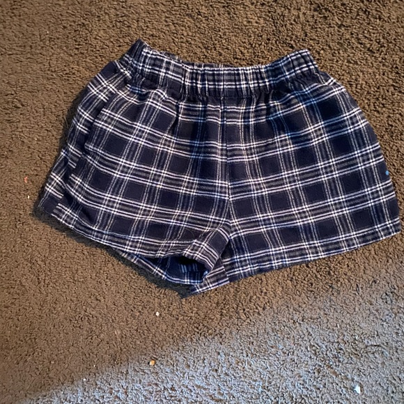 shorts - Picture 2 of 2